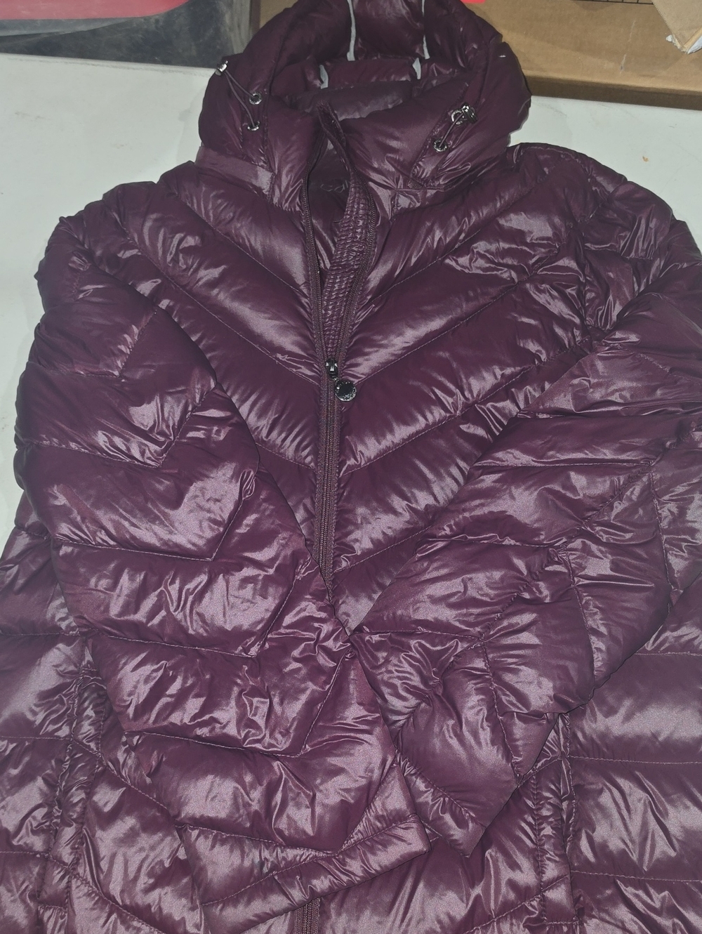 Calvin Klein Women's Hooded Quilted Puffer Jacket in Burgundy